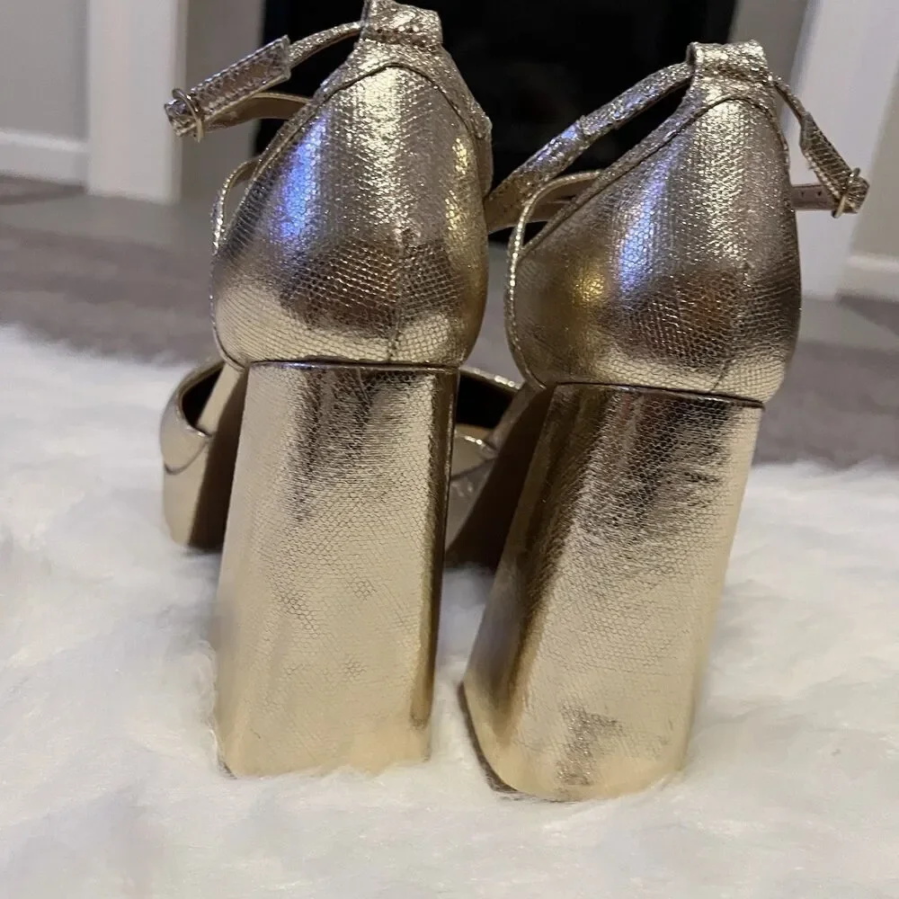 Chelsea‎ & Violet Women’s Pumps 9M Chunky Heels Gold Y2K